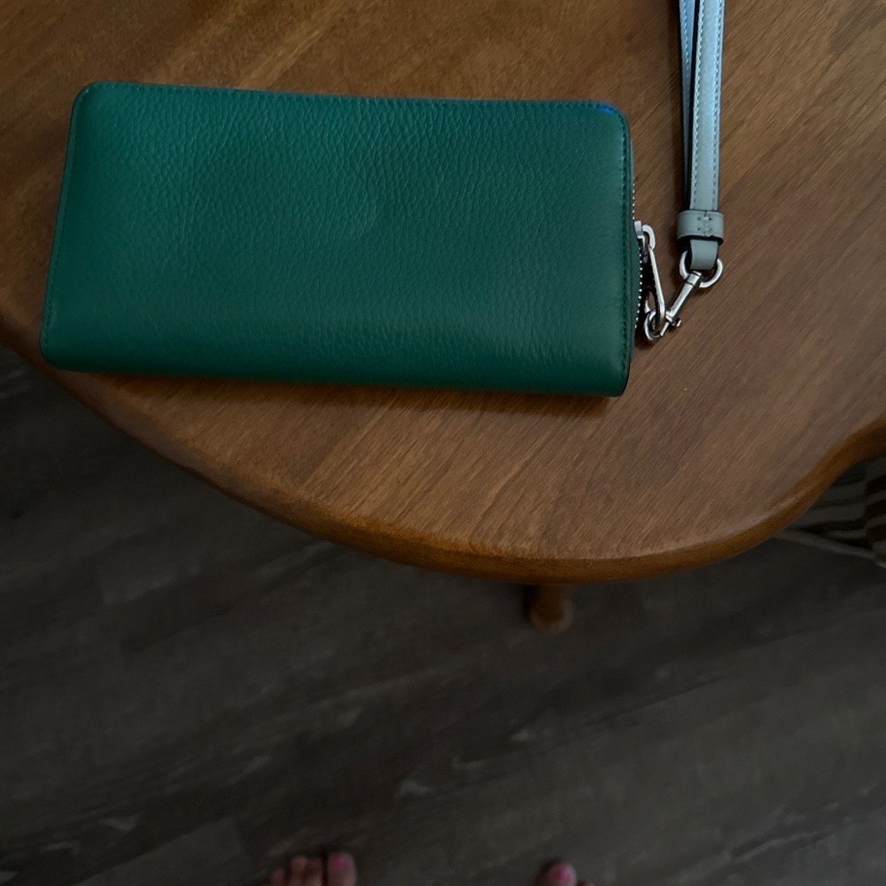 Coach wallet - Picture 2 of 3